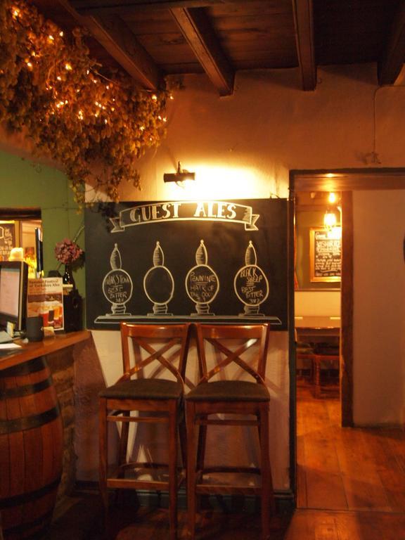 Black Swan Inn マシャム エクステリア 写真